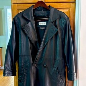 Vintage Jones New York black leather full length lined jacket with a belt.